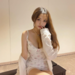 【IG女神檔案#56】性感尤物登場！港女@_god_damnnnnn 超兇火辣身材，演繹誘惑極致曲線！