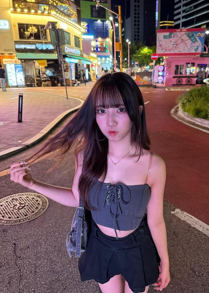 【IG女神檔案#32】真人版 Barbie 現身！港女 @hxyungs._ 瘦底公仔臉配上日系街拍 Vibe，呢種精緻感真係冇得輸！