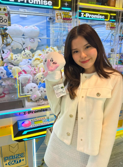 【IG女神檔案#51】港女 Tiff @tiffcws，簡約高級感穿搭，完美演繹骨感美與迷人纖腰！