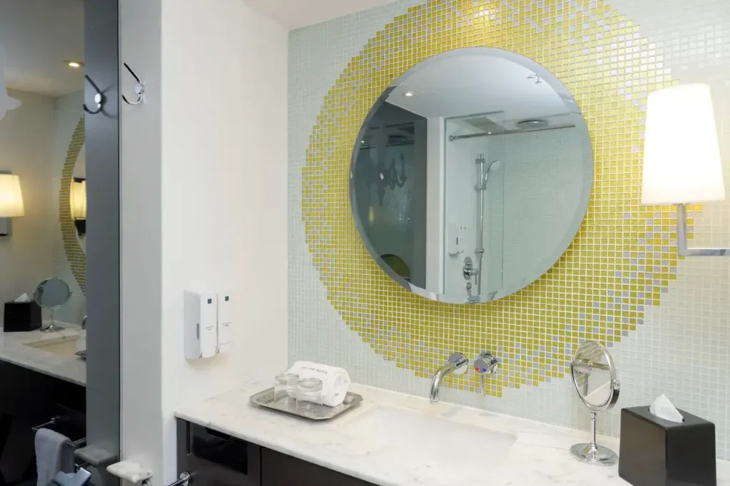 The Luxe Manor Yelo Asia
