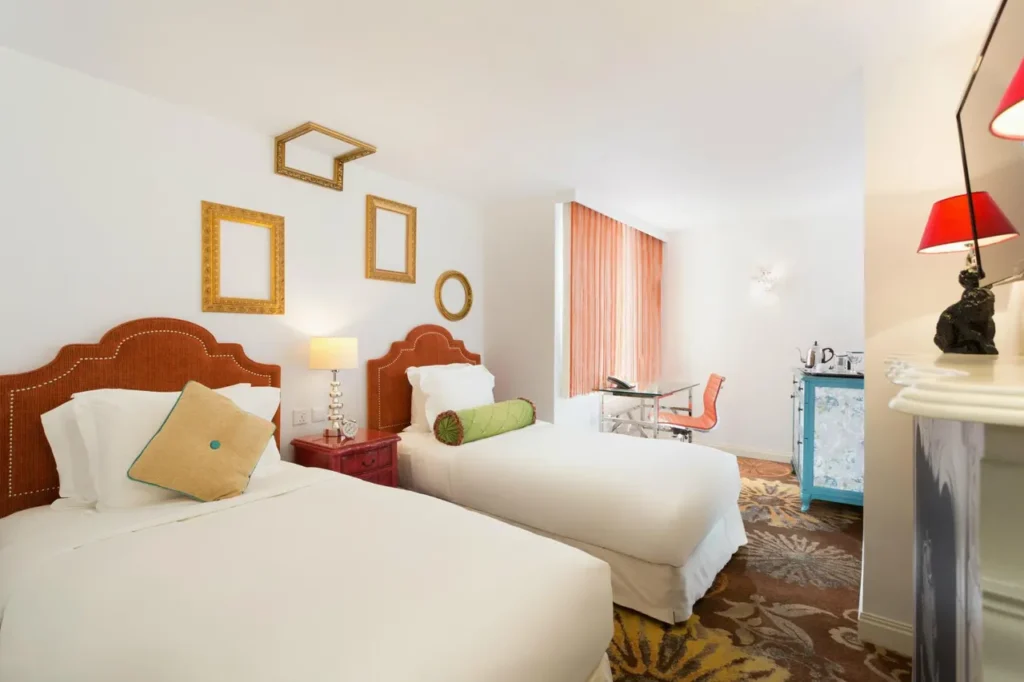 The Luxe Manor Yelo Asia